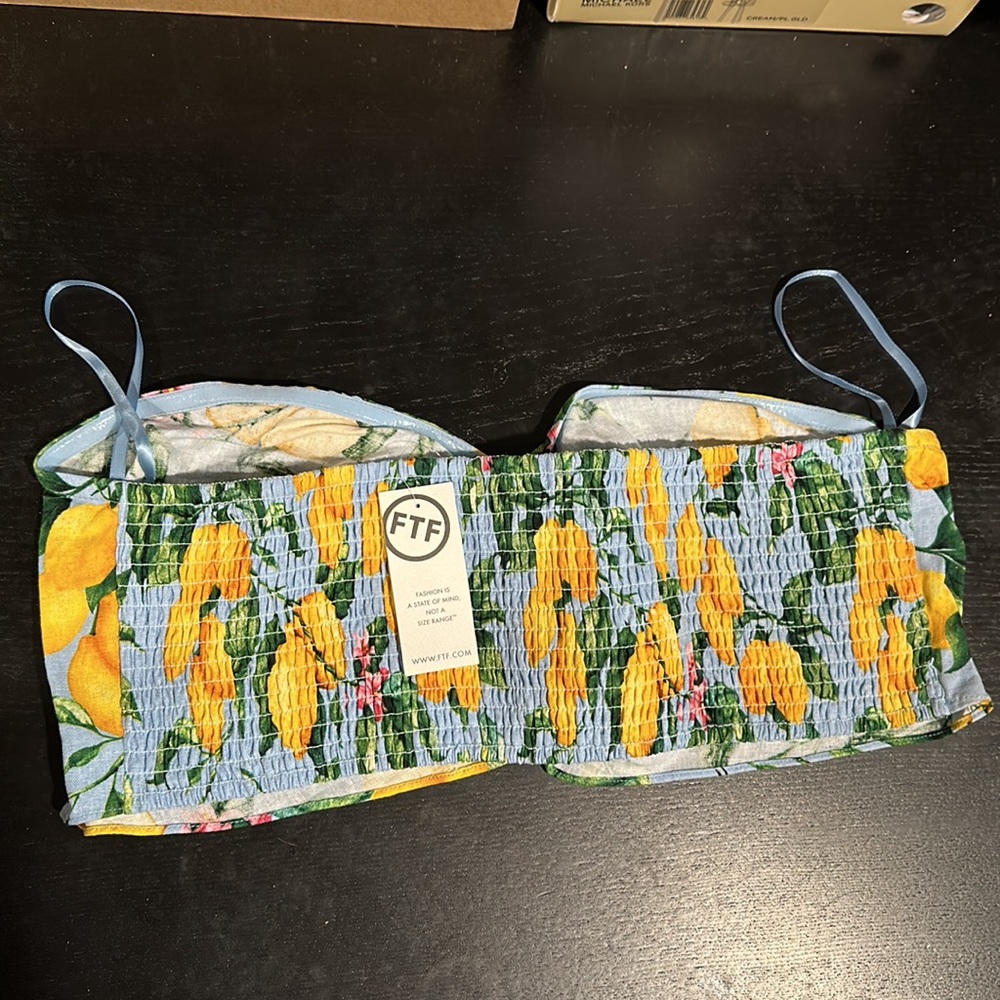 Top - Picture 2 of 2